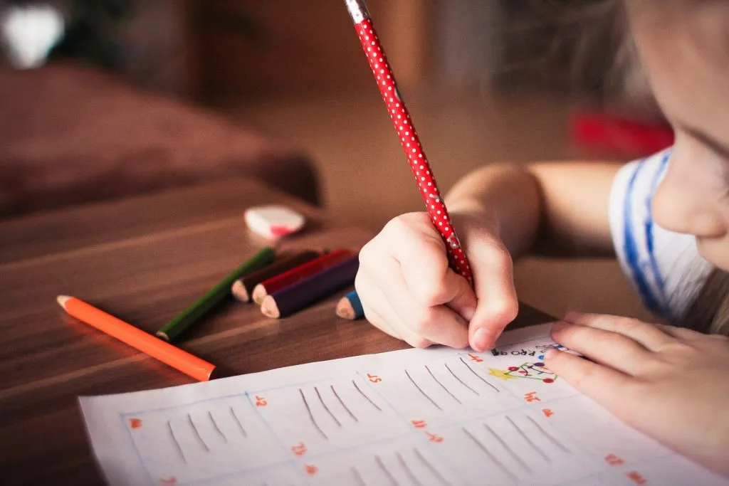 Les 5 astuces pour aider vos enfants à grandir et à s'affirmer avec les jeux de piste